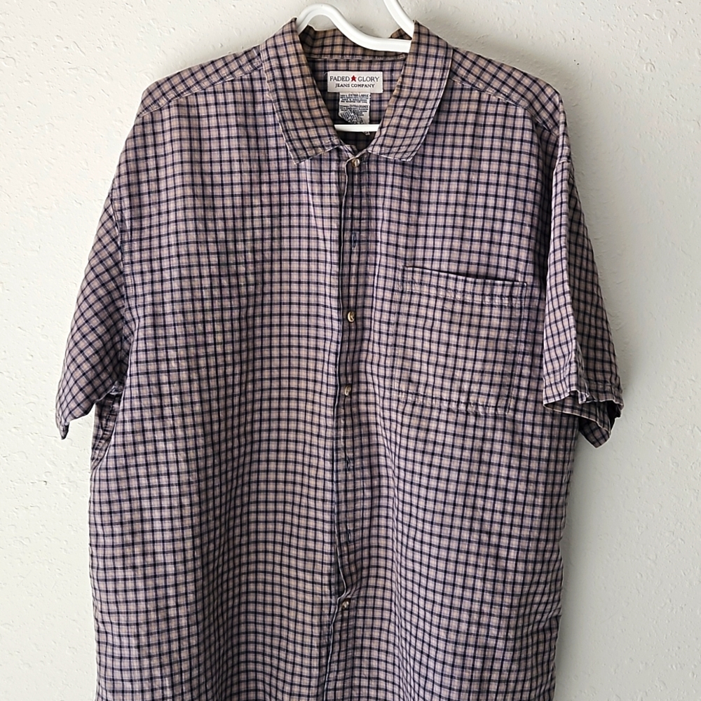 Men's short sleeve button-down shirt size XL